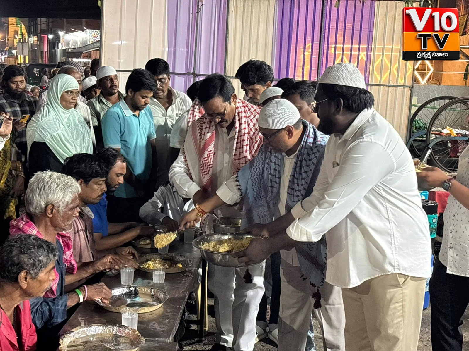 భక్తిశ్రద్ధలతో మహబూబ్‌ సుభాని గ్యార్మీ దావత్‌ — చిత్రం 2