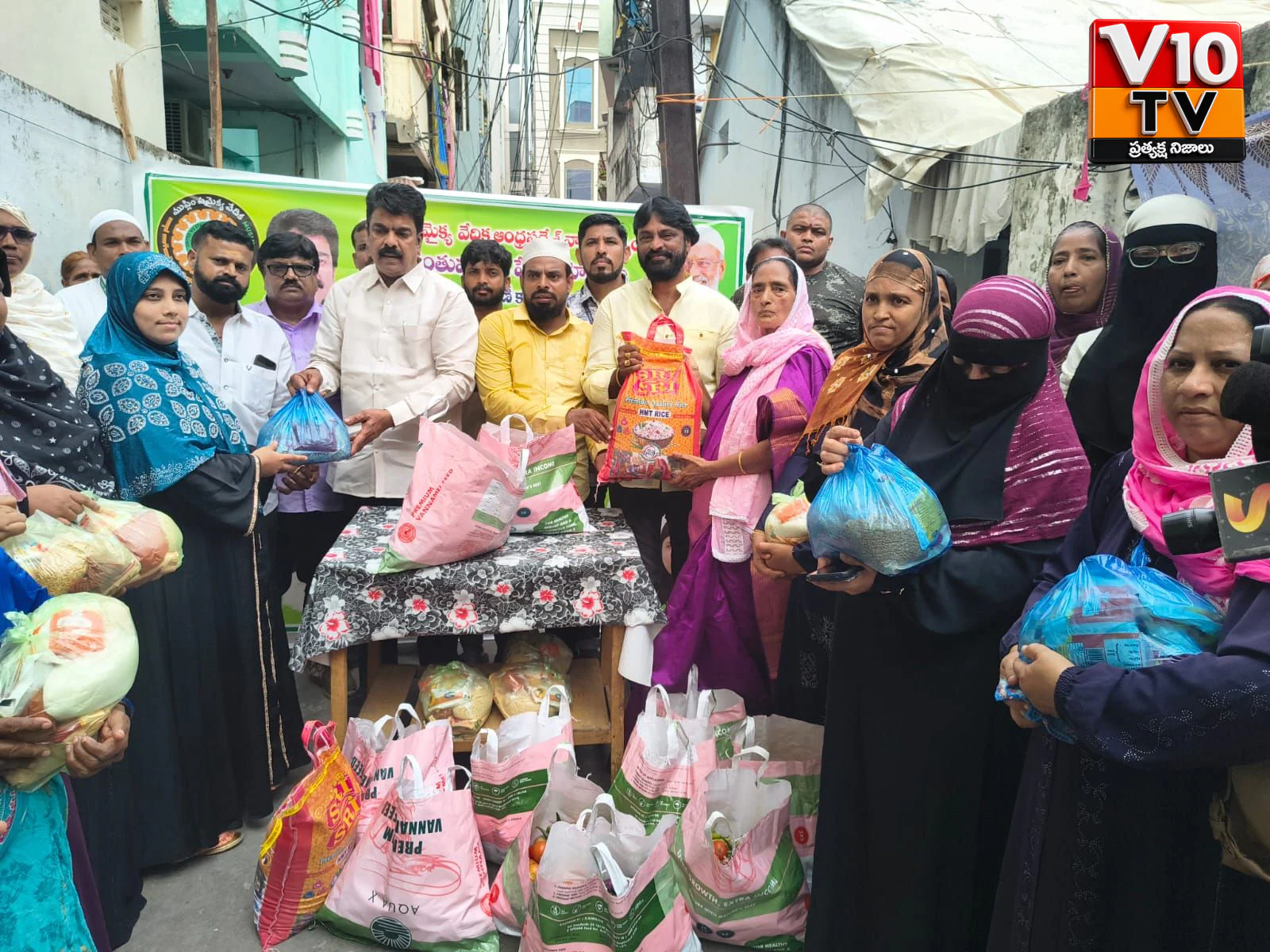 పేద కుటుంబాలకు అండగా నిలుస్తాం — చిత్రం 2