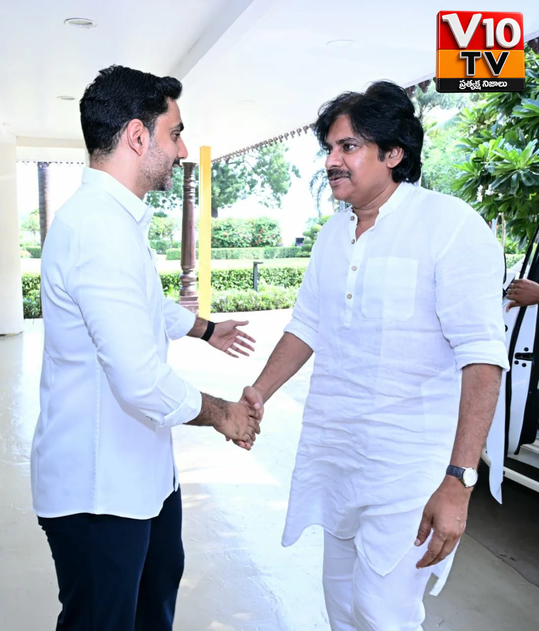 చంద్రబాబుతో పవన్ కల్యాణ్ భేటీ — చిత్రం 2