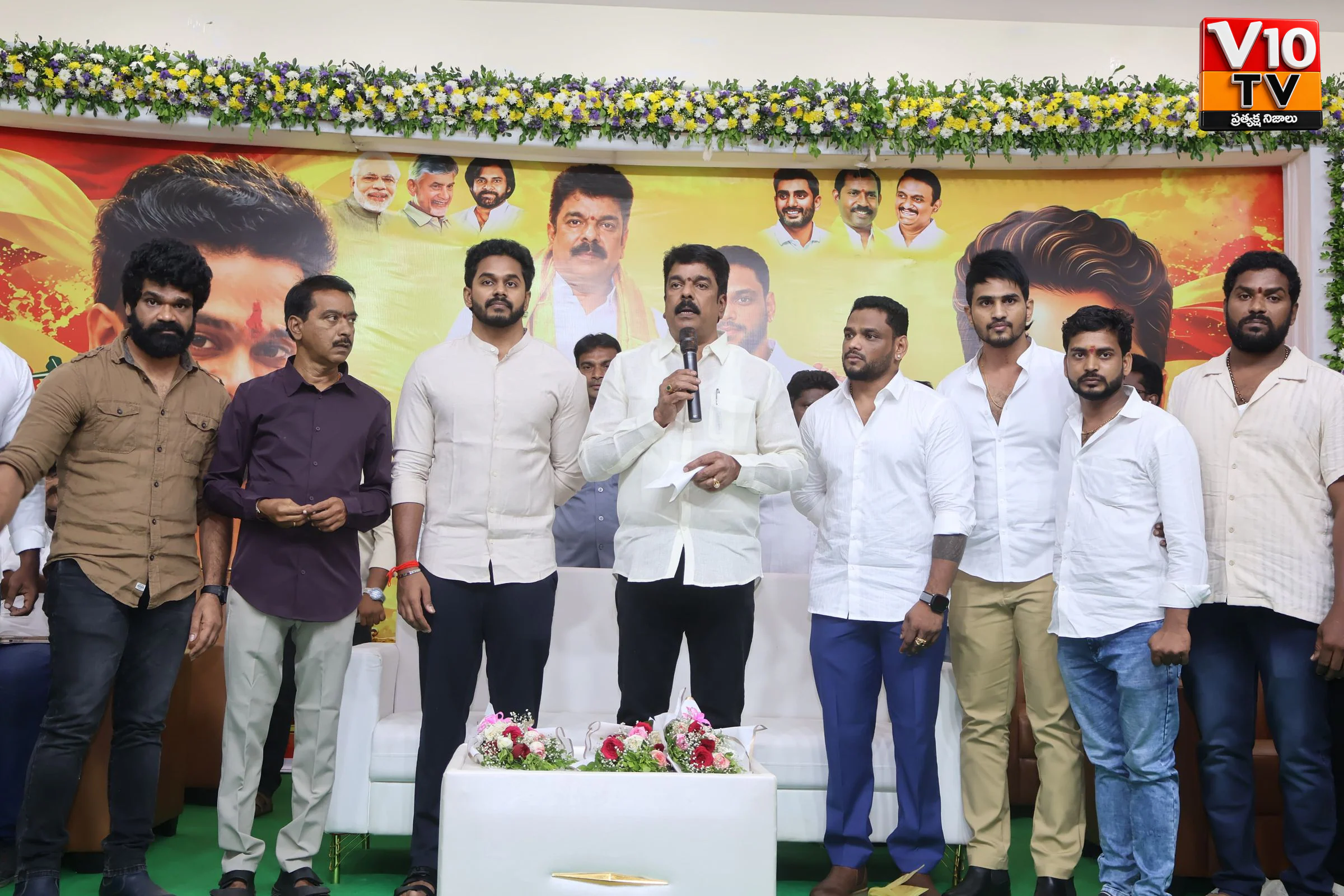 టీడీపీలోకి సాయి సంజయ్ బృందం — చిత్రం 2