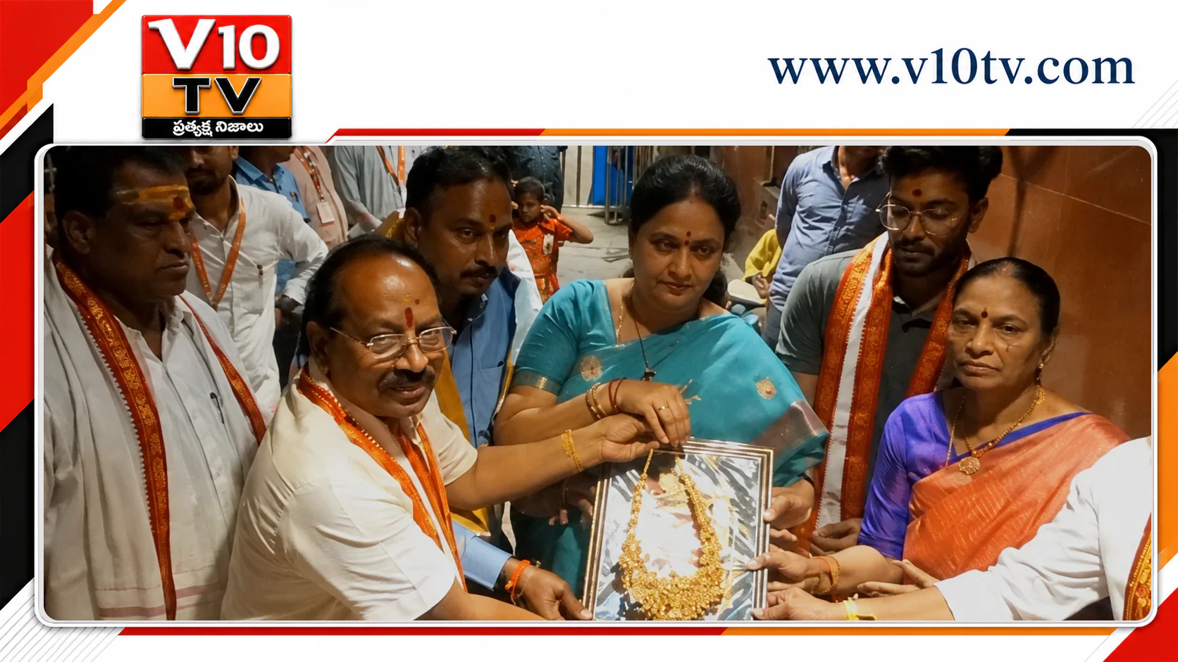 దుర్గమ్మకు రూ.21 లక్షల బంగారు హారం — చిత్రం 1